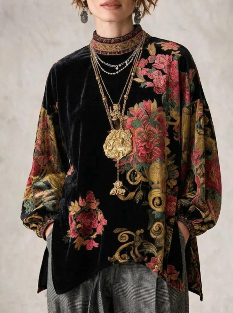 🤲LAST DAY SAVE 49% ⏰Bohemian-style Vintage-inspired Velvet Top With A Lavish Floral Print.